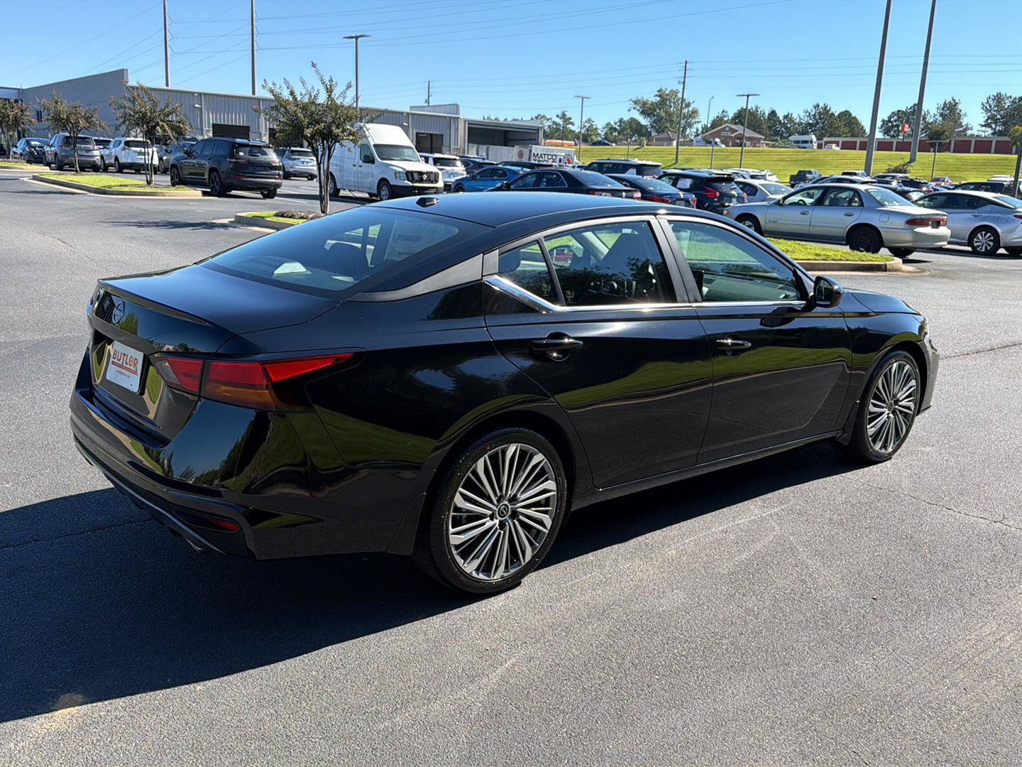 New 2026 Nissan Altima 2.5 SV w/ SV Premium Package FWD image 6