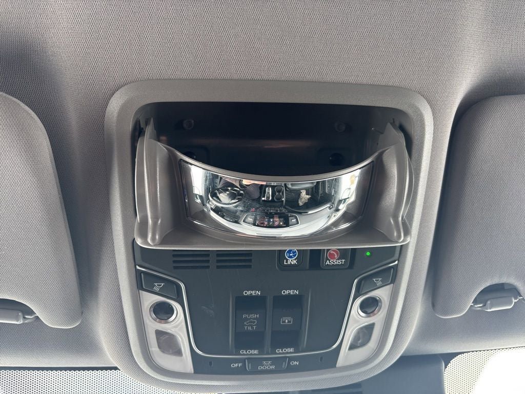 Used 2019 Honda Pilot Elite image 22