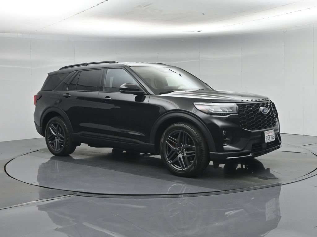Used 2025 Ford Explorer ST RWD image 28