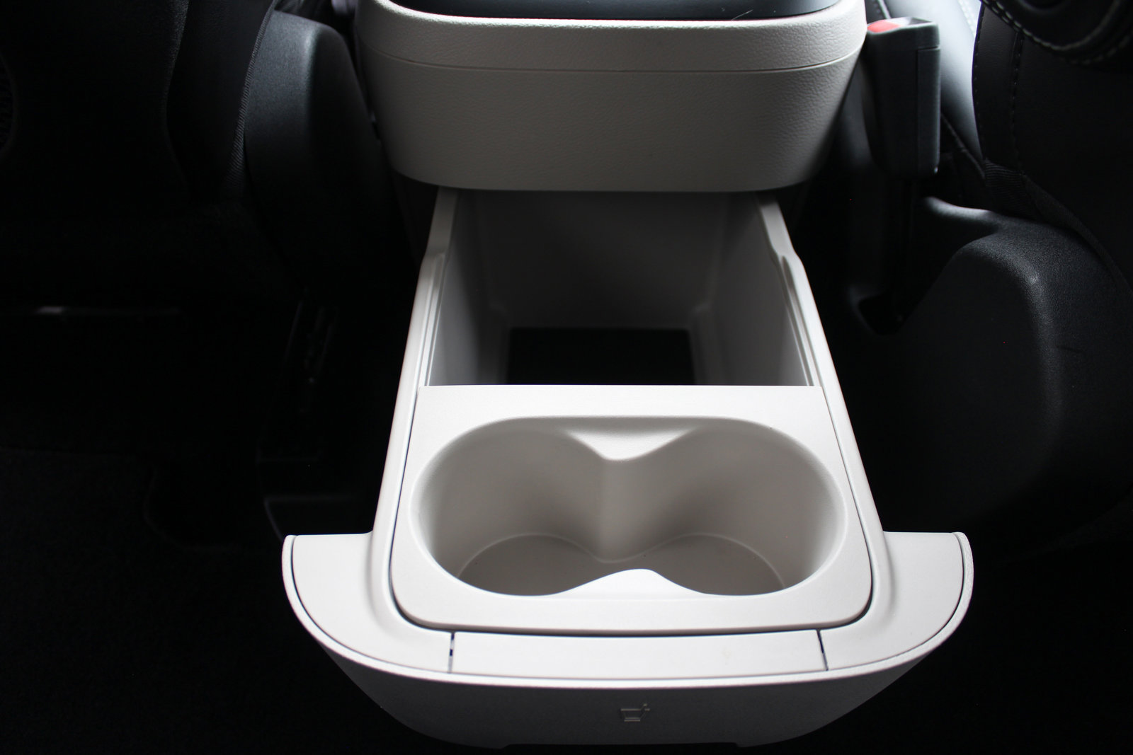 Used 2024 Chrysler Pacifica Select image 47