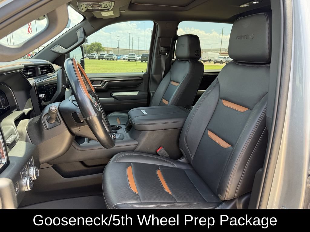 Used 2025 GMC Sierra 2500 AT4 w/ AT4 Premium Plus Package AWD/4WD image 9