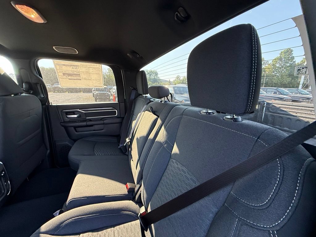 New 2027 RAM 3500 Big Horn AWD/4WD image 26