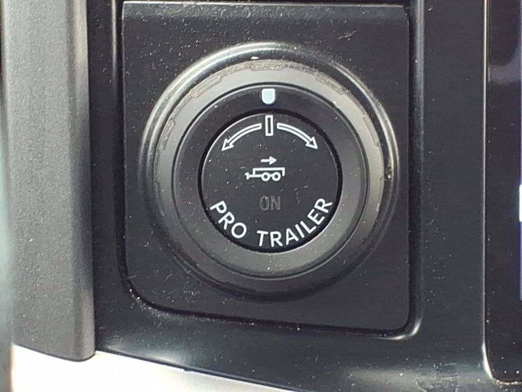 Used 2022 Ford F150 XLT w/ Equipment Group 302A High image 17