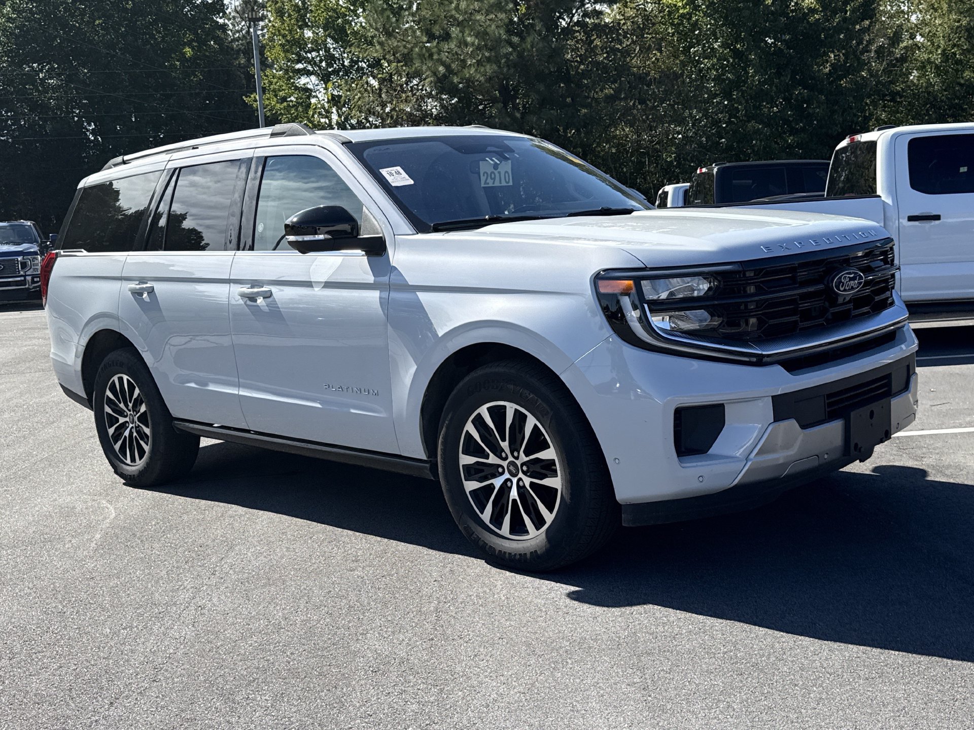 Used 2025 Ford Expedition Platinum AWD/4WD image 20