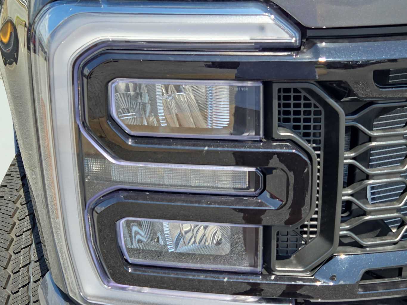 New 2026 Ford F350 Lariat w/ Black Appearance Package AWD/4WD image 15