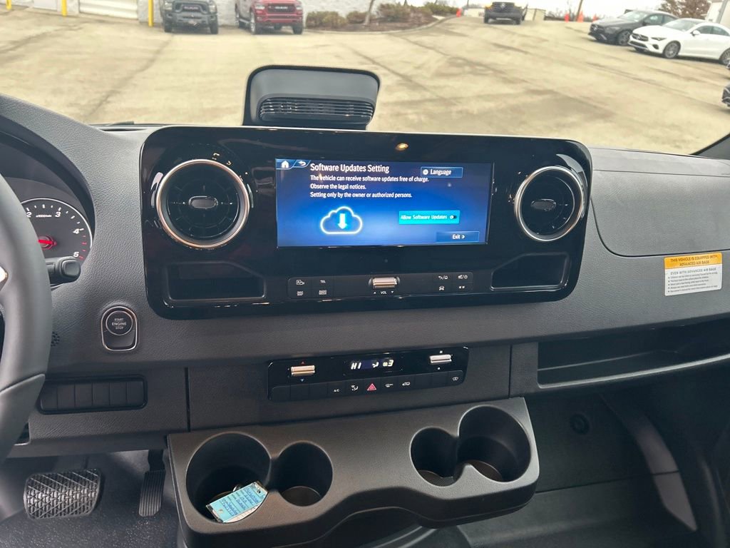 New 2026 Mercedes-Benz Sprinter 2500 image 17
