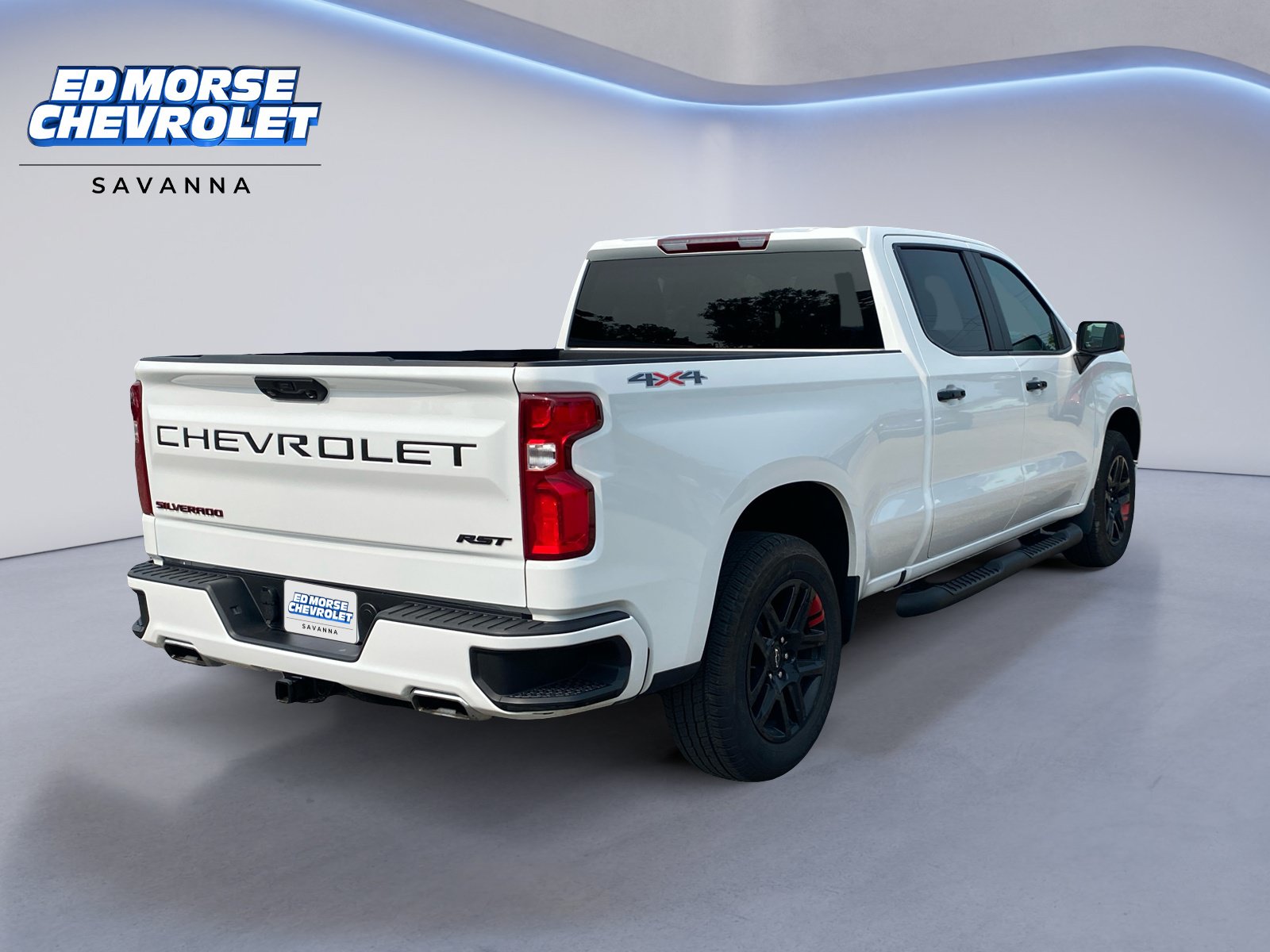 Used 2024 Chevrolet Silverado 1500 RST w/ Redline Edition AWD/4WD image 5