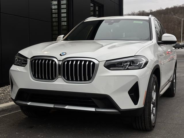Used 2024 BMW X3 xDrive30i w/ Convenience Package image 2