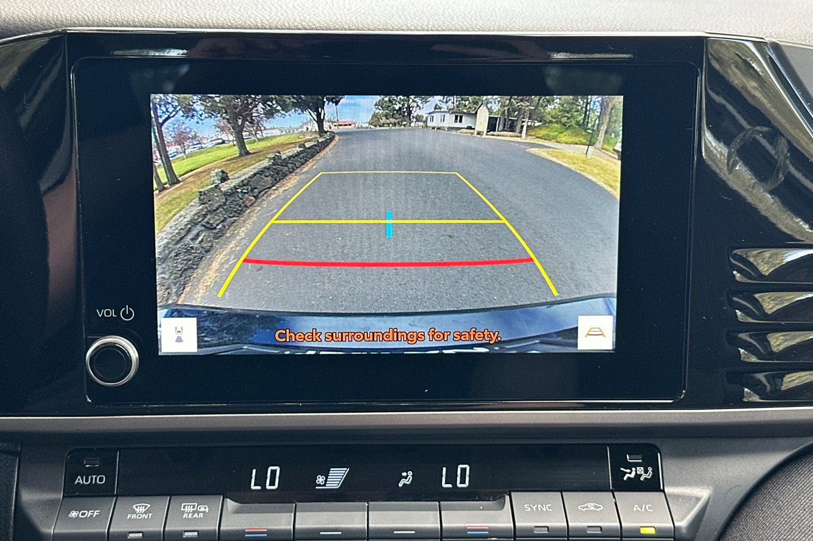 Used 2025 Toyota Camry LE image 19