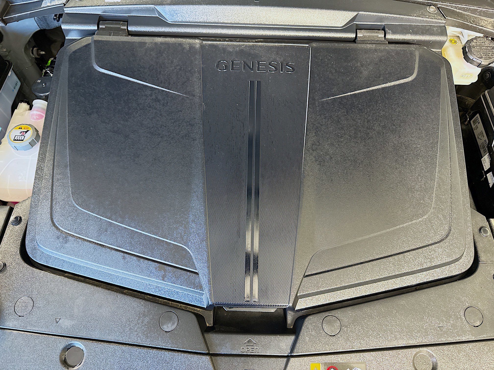 Used 2023 Genesis GV60 Performance image 39