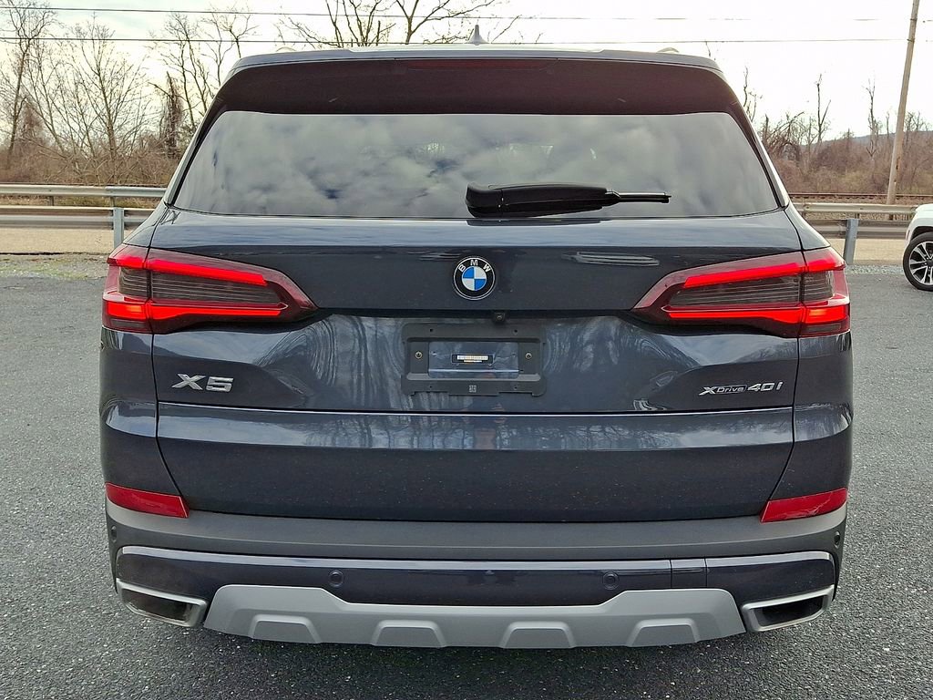 Used 2022 BMW X5 xDrive40i w/ Parking Assistance Package image 6
