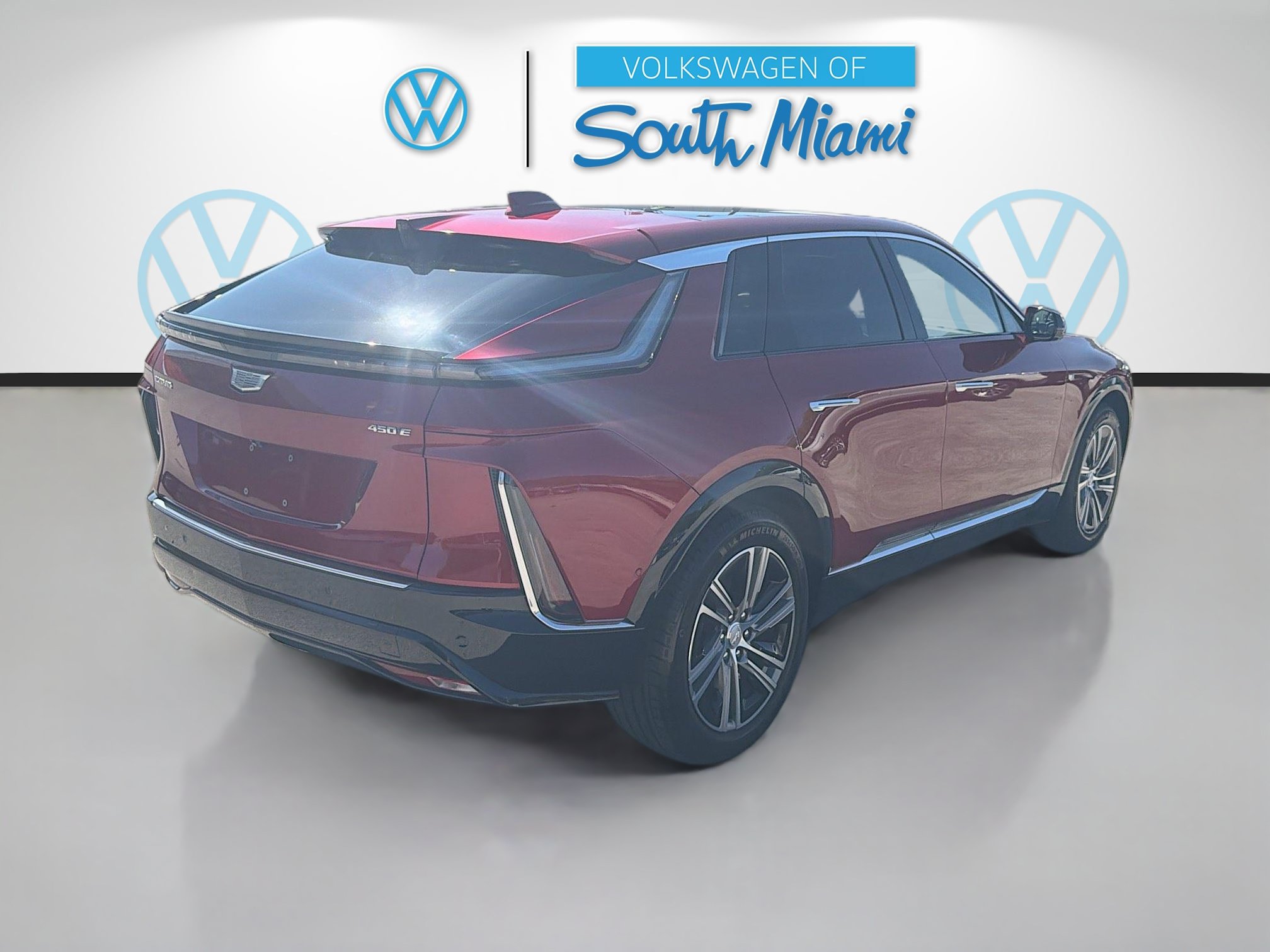 Used 2024 Cadillac Lyriq Luxury RWD image 7