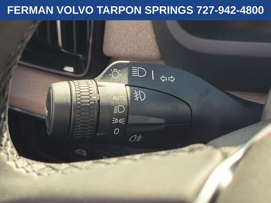 New 2026 Volvo XC90 T8 Core w/ Protection Package Premier image 34