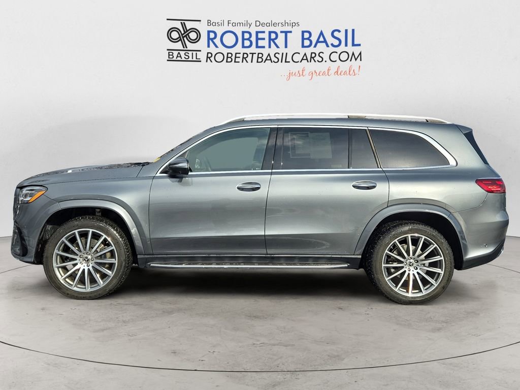Used 2025 Mercedes-Benz GLS 580 4MATIC image 2