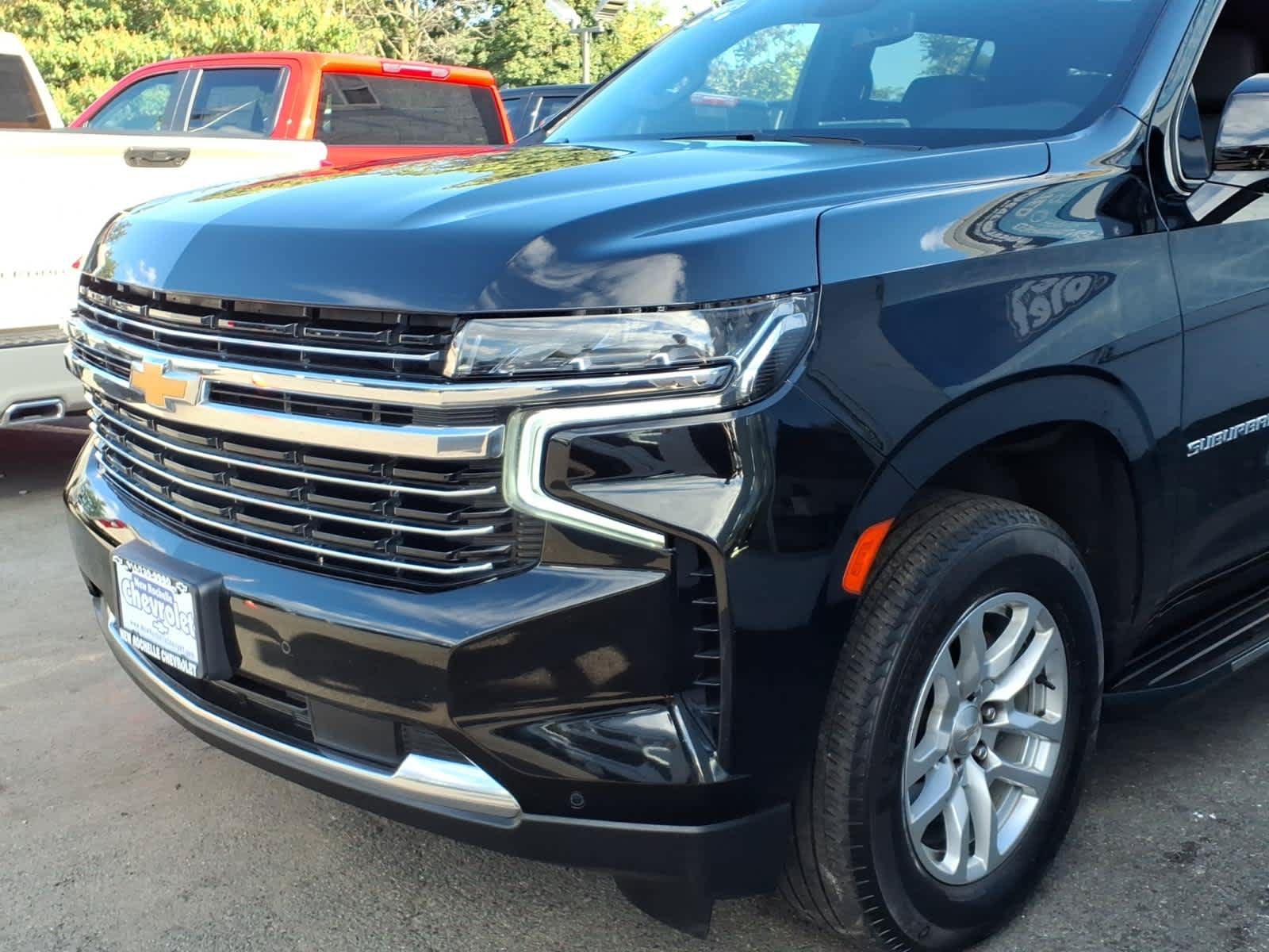 Used 2023 Chevrolet Suburban LT AWD/4WD image 7