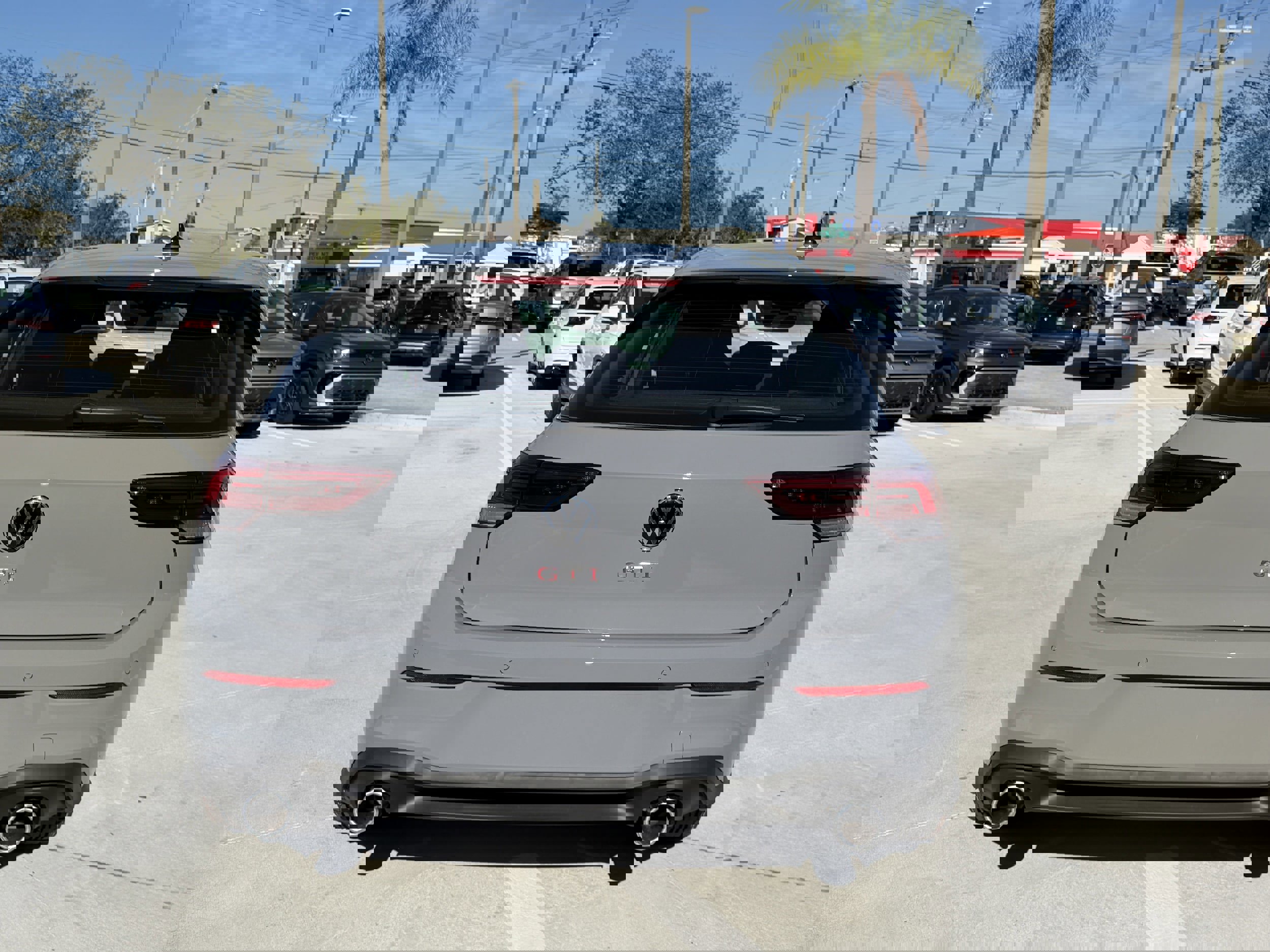 New 2026 Volkswagen GTI SE image 4