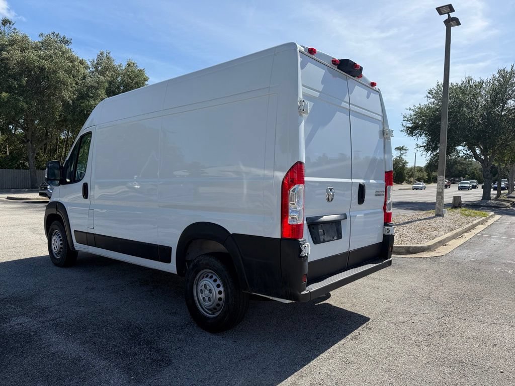 Used 2024 RAM ProMaster 2500 w/ Convenience Group FWD image 5