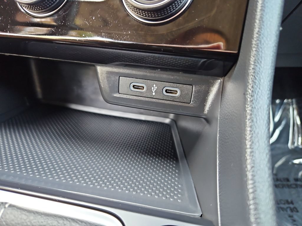 Used 2024 Volkswagen Jetta SE FWD image 20