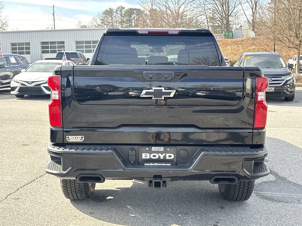 New 2026 Chevrolet Silverado 1500 LT Trail Boss w/ Dark Appearance Package image 8