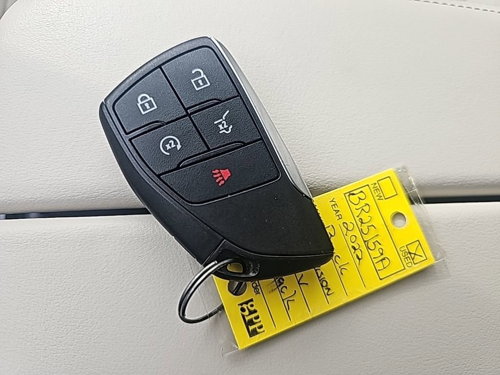 Used 2022 Buick Envision Avenir w/ Technology Package II image 26