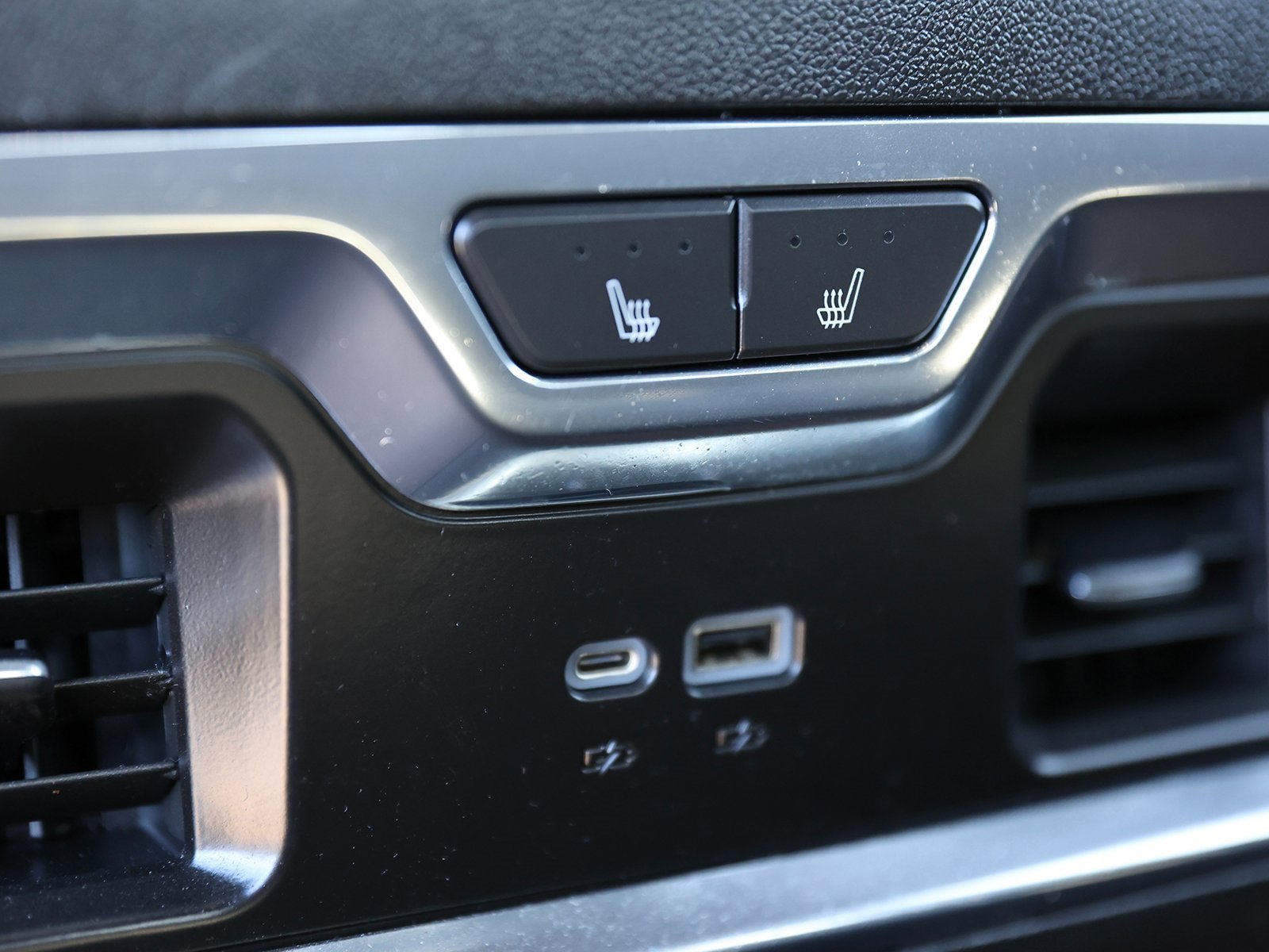 Certified 2023 Chevrolet Silverado 1500 High Country w/ Z71 Off-Road Package image 25