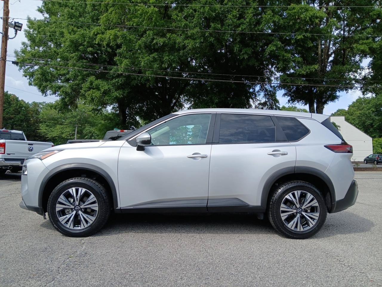 Used 2022 Nissan Rogue SV