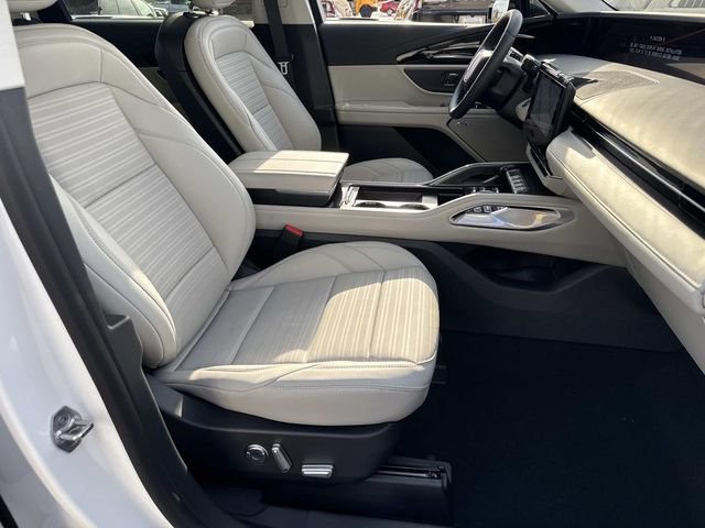 New 2026 Lincoln Nautilus Reserve AWD/4WD image 8