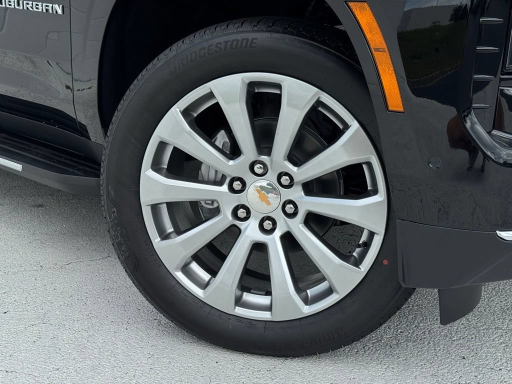 New 2026 Chevrolet Suburban Premier w/ Sun And Tow Package AWD/4WD image 7