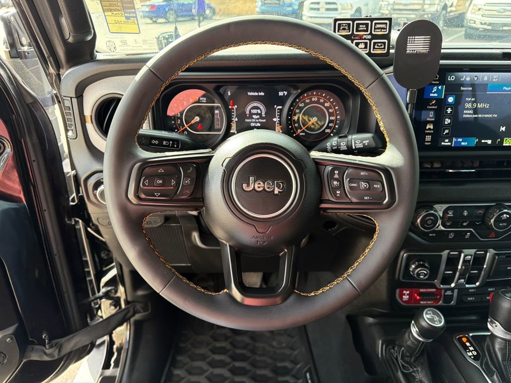 Used 2024 Jeep Wrangler Willys image 16