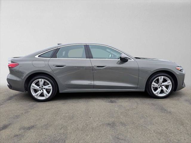 Used 2025 Audi A5 2.0T Premium Plus w/ Premium Plus AWD/4WD image 2