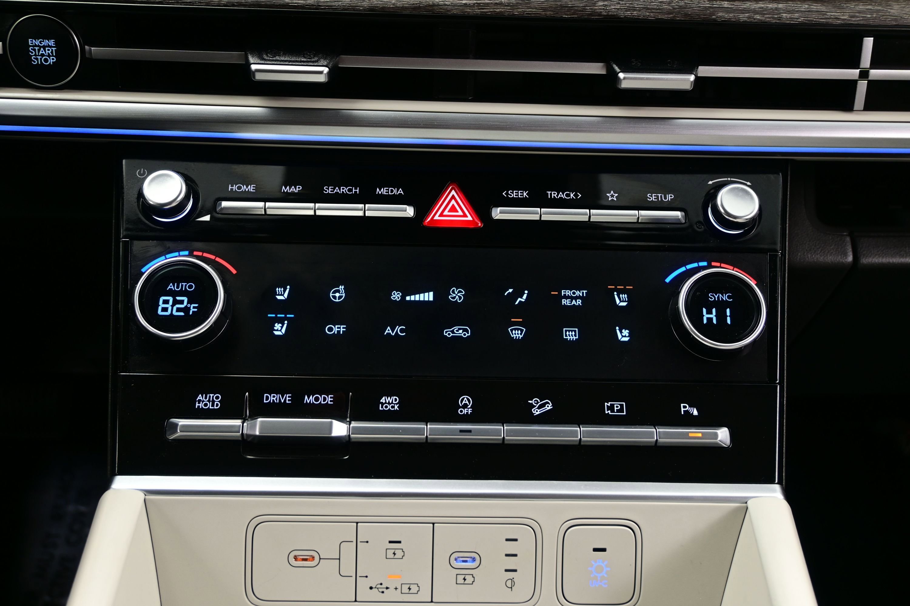 Used 2024 Hyundai Santa Fe Limited AWD/4WD image 23