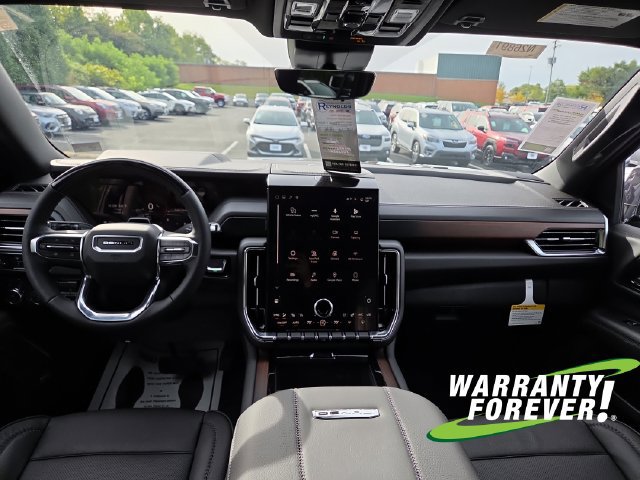 New 2026 GMC Yukon Denali w/ Denali Reserve Package AWD/4WD image 10
