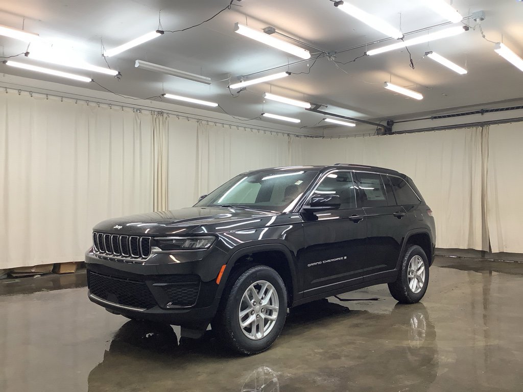 New 2025 Jeep Grand Cherokee Laredo X w/ Luxury Tech Group I image 1