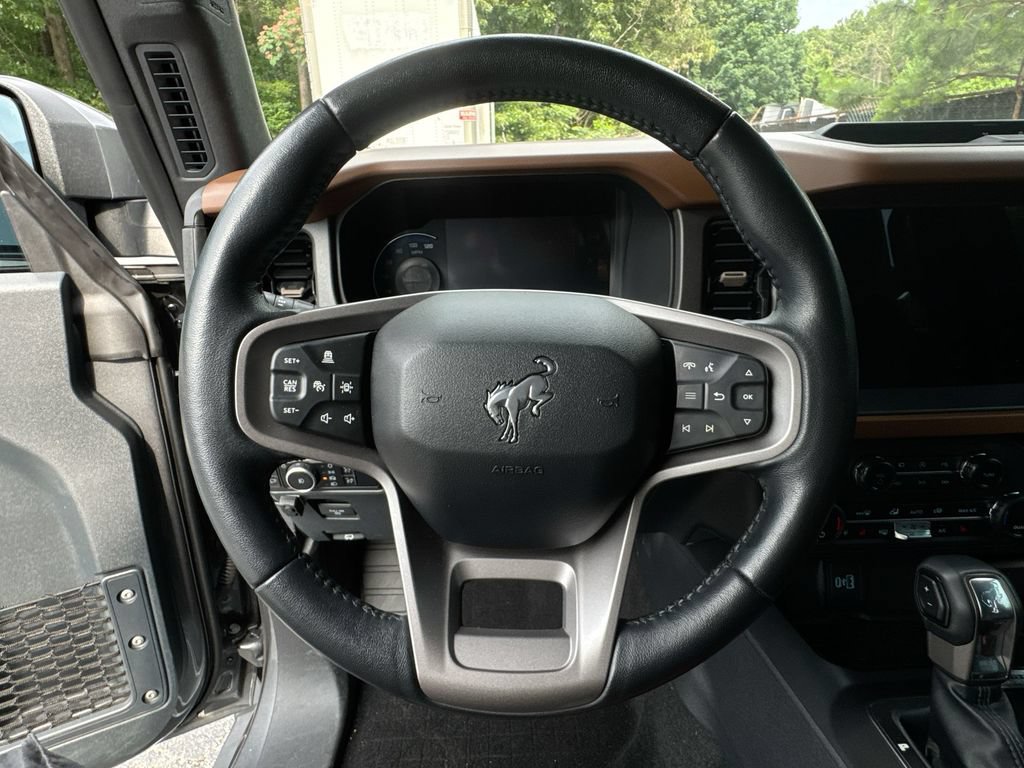 Used 2024 Ford Bronco Outer Banks AWD/4WD image 16
