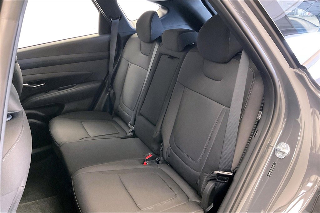 New 2025 Hyundai Tucson SE image 10