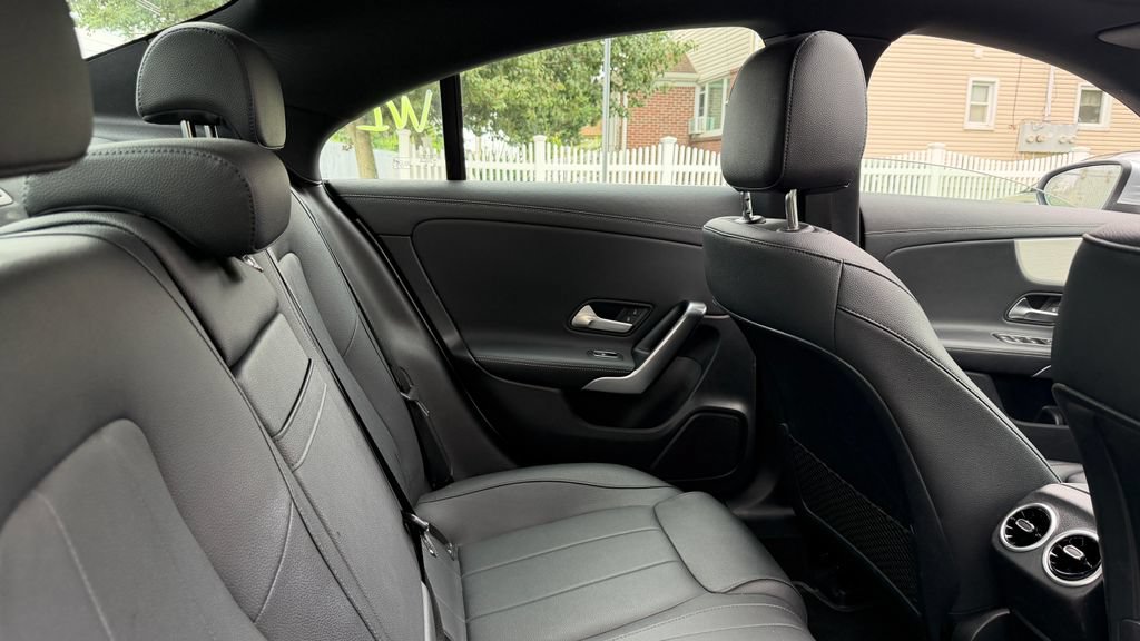 Used 2025 Mercedes-Benz CLA 250 image 24