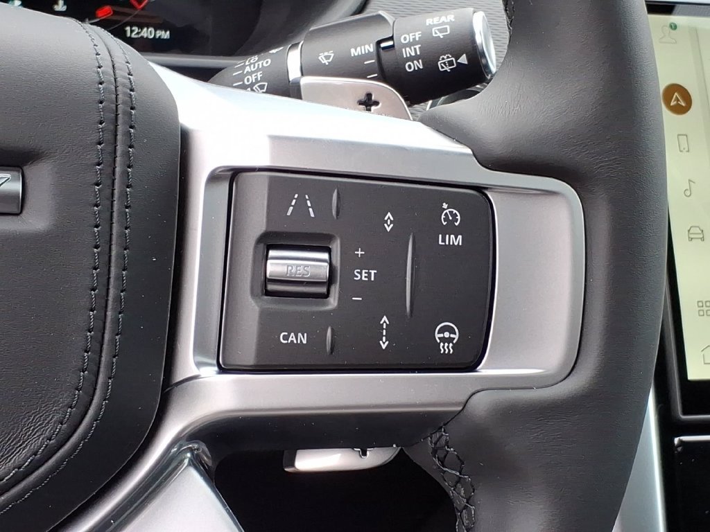 New 2026 Land Rover Discovery Limited Edition AWD/4WD image 18