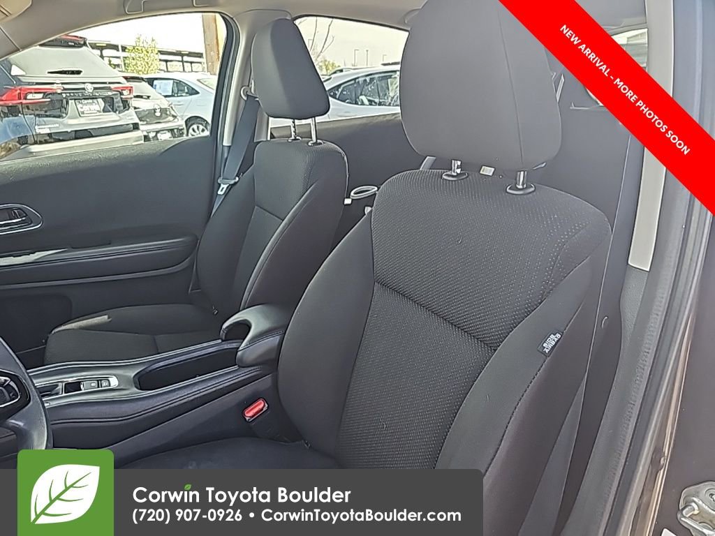 Used 2018 Honda HR-V EX image 10
