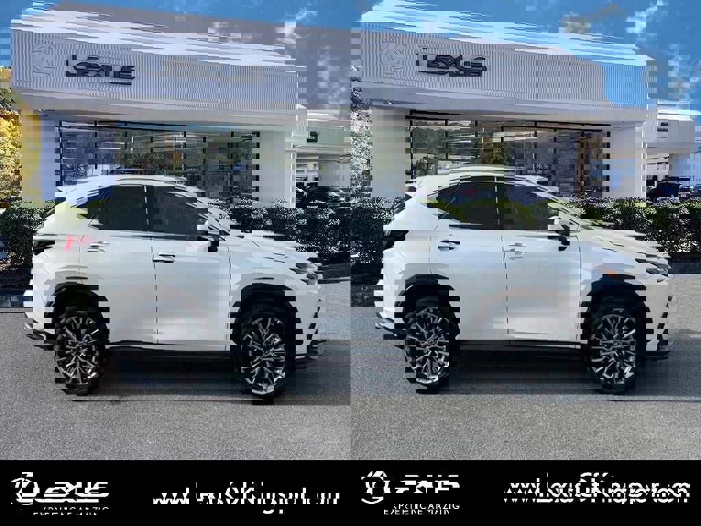 Used 2023 Lexus NX 350h AWD image 7