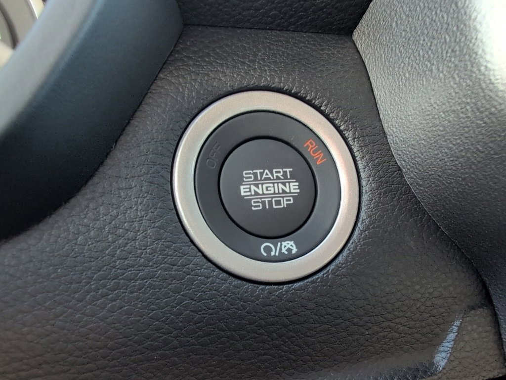 New 2026 RAM 1500 4x4 Crew Cab image 27