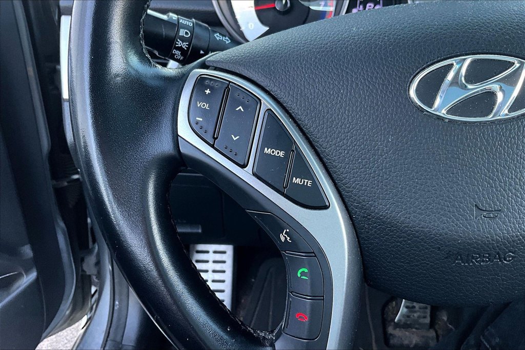 Used 2015 Hyundai Elantra GT w/ Option Group 03 FWD image 11