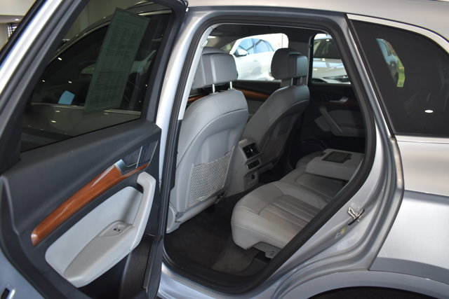 Used 2022 Audi Q5 2.0T Premium AWD/4WD image 25