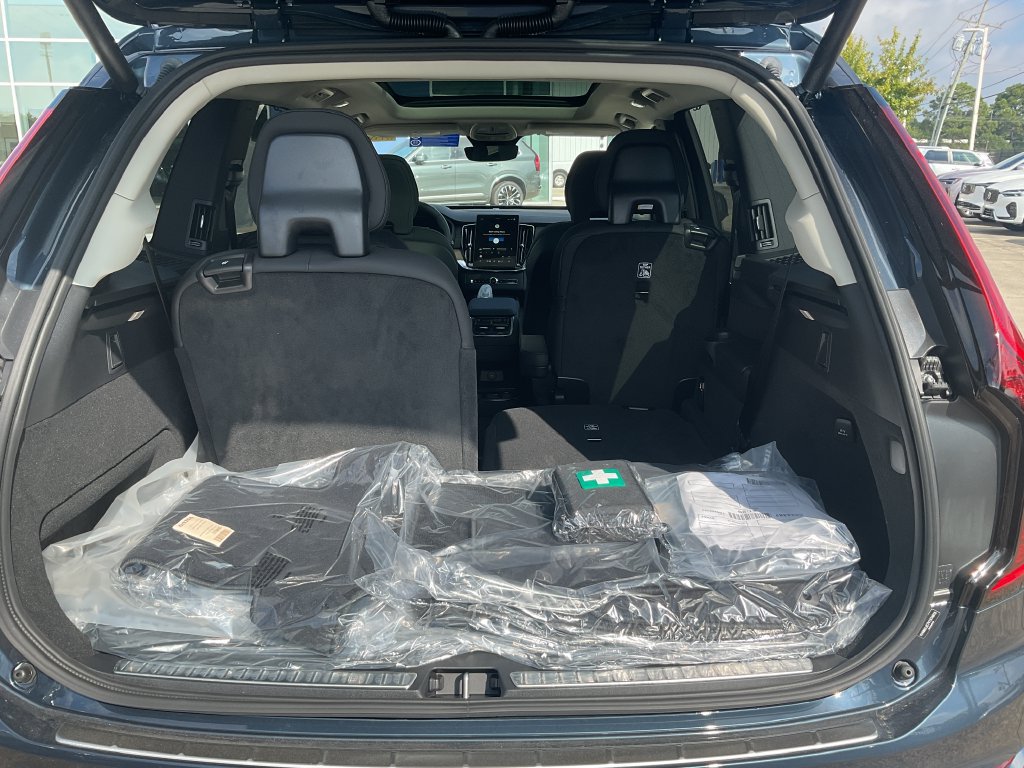 New 2027 Volvo XC90 B6 Plus AWD/4WD image 9