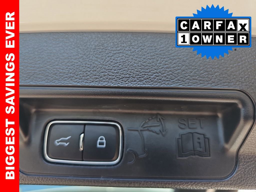 Used 2023 Ford Explorer Limited image 14