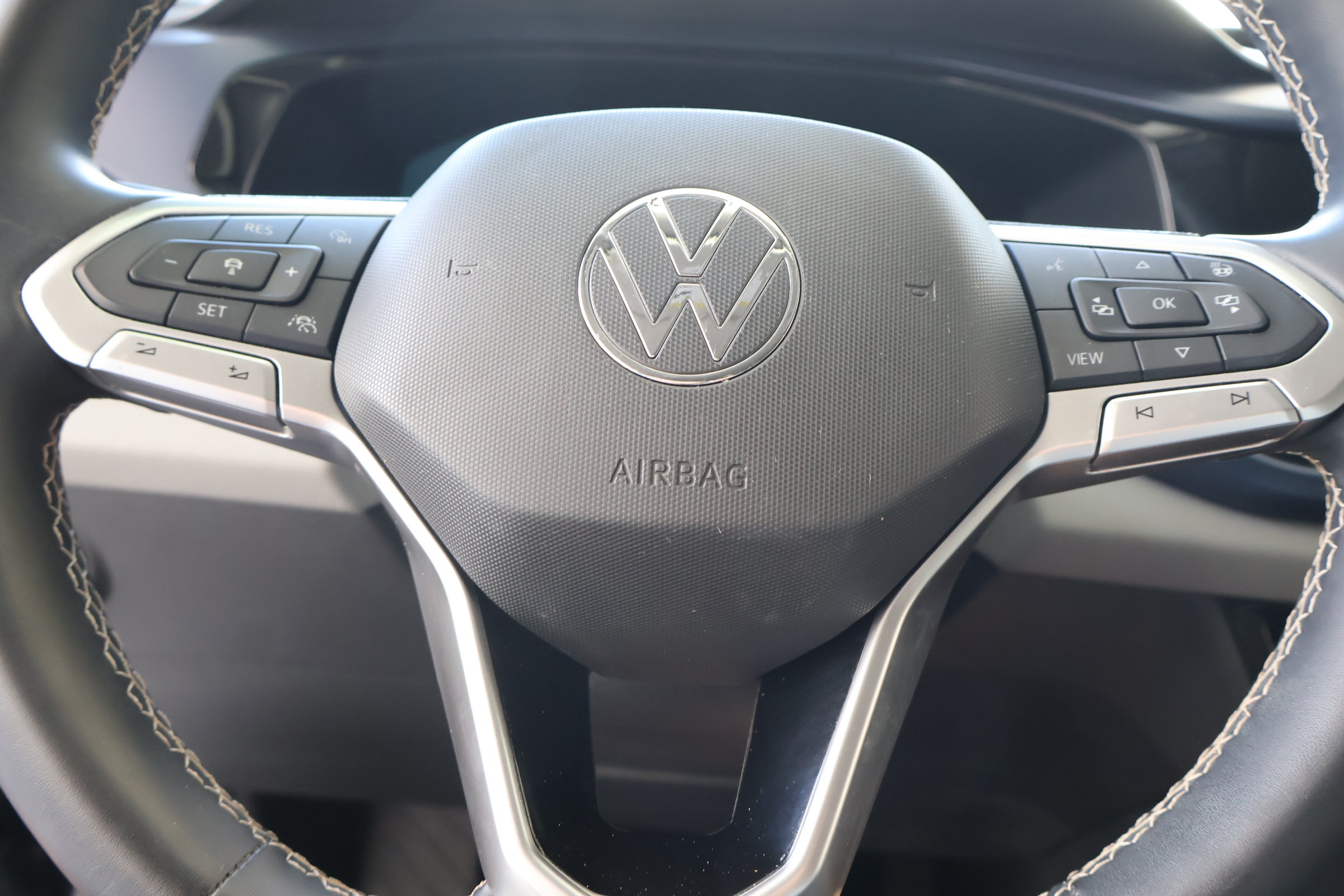 Used 2022 Volkswagen Taos SE w/ IQ.Drive SE Package AWD/4WD image 22