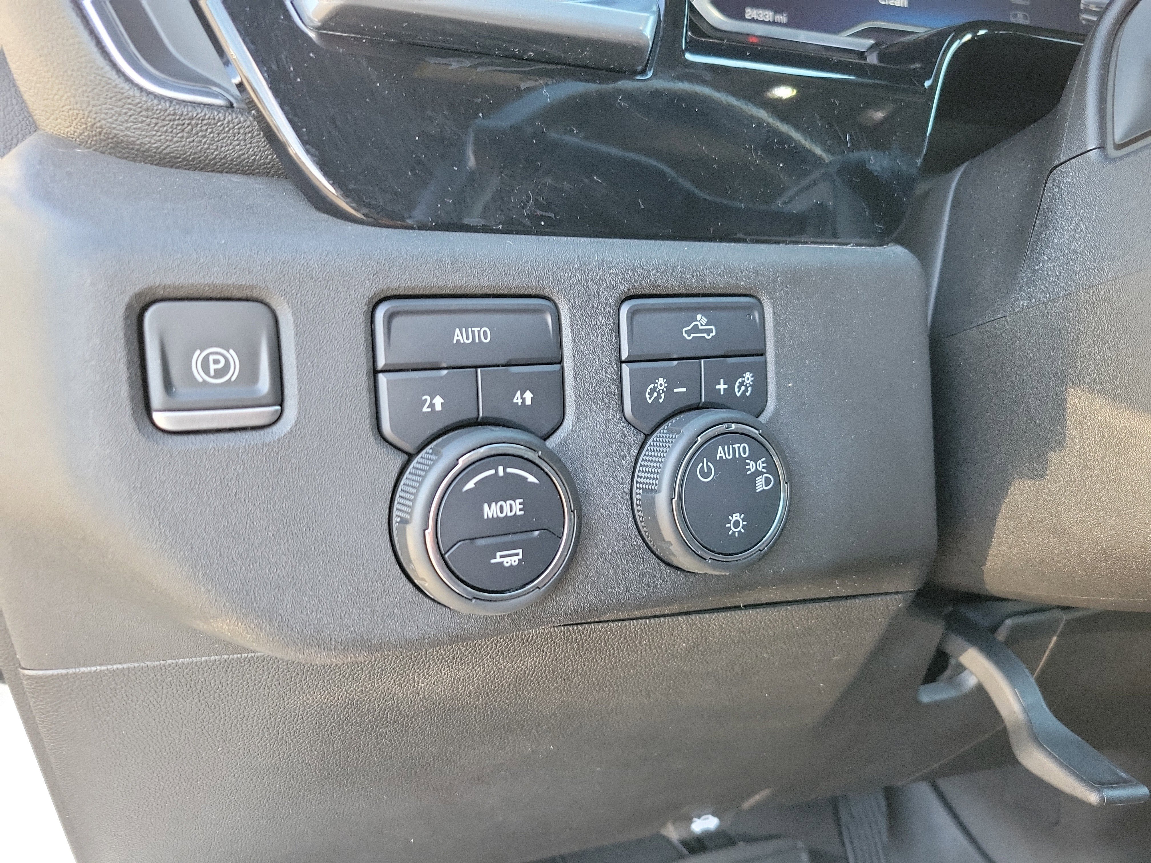 Used 2022 Chevrolet Silverado 1500 LT image 15