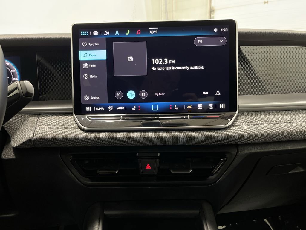 Used 2025 Volkswagen Tiguan S image 8