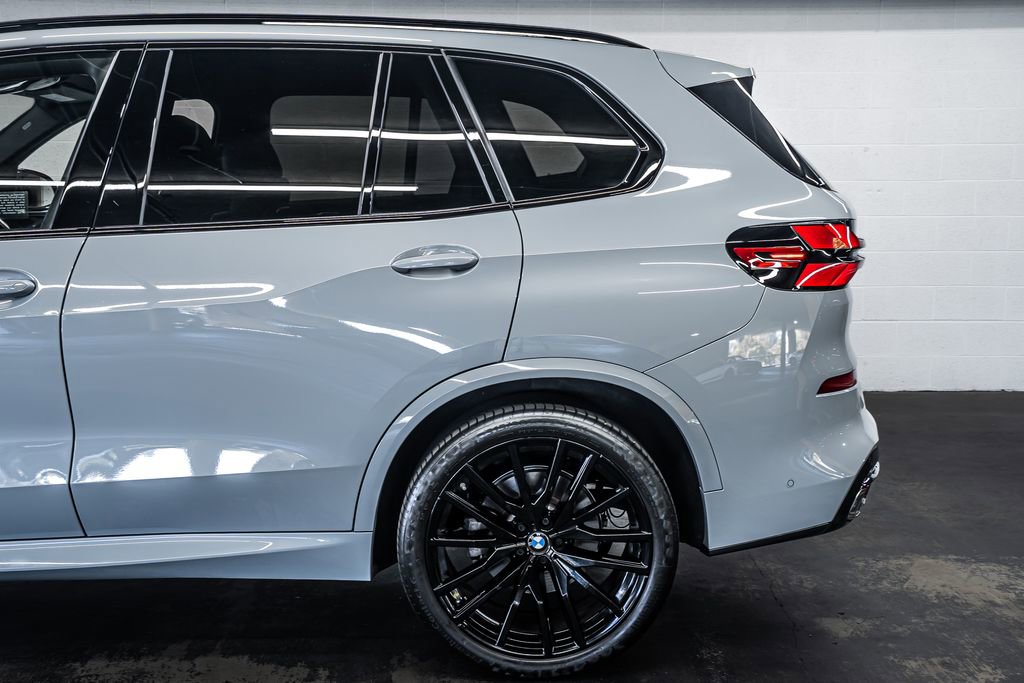 Used 2024 BMW X5 sDrive40i w/ M Sport Package RWD image 13