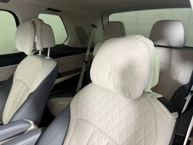Used 2024 BMW ALPINA XB7 image 22