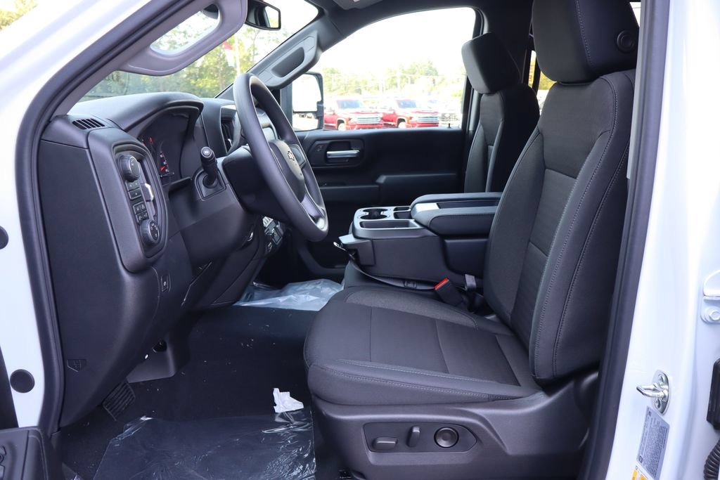 New 2026 Chevrolet Silverado 2500 Custom w/ Custom Value Package AWD/4WD image 4